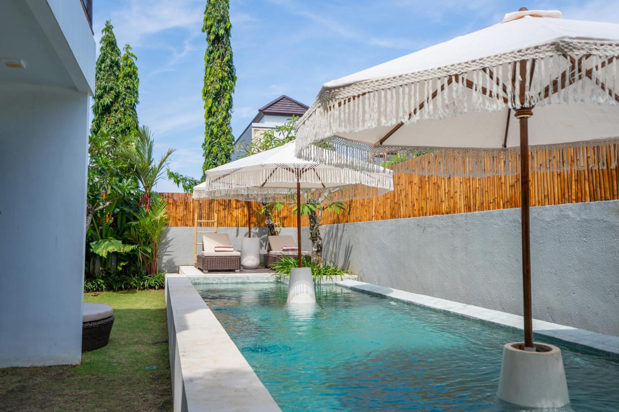 Skyfall Luxury Beach Villa نوسا دوا المظهر الخارجي الصورة